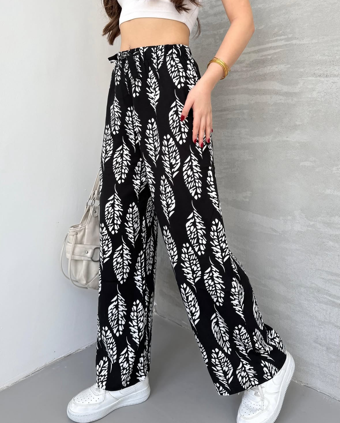 Tropical Wide-Leg Palazzo Pants – High Waist, Lightweight
