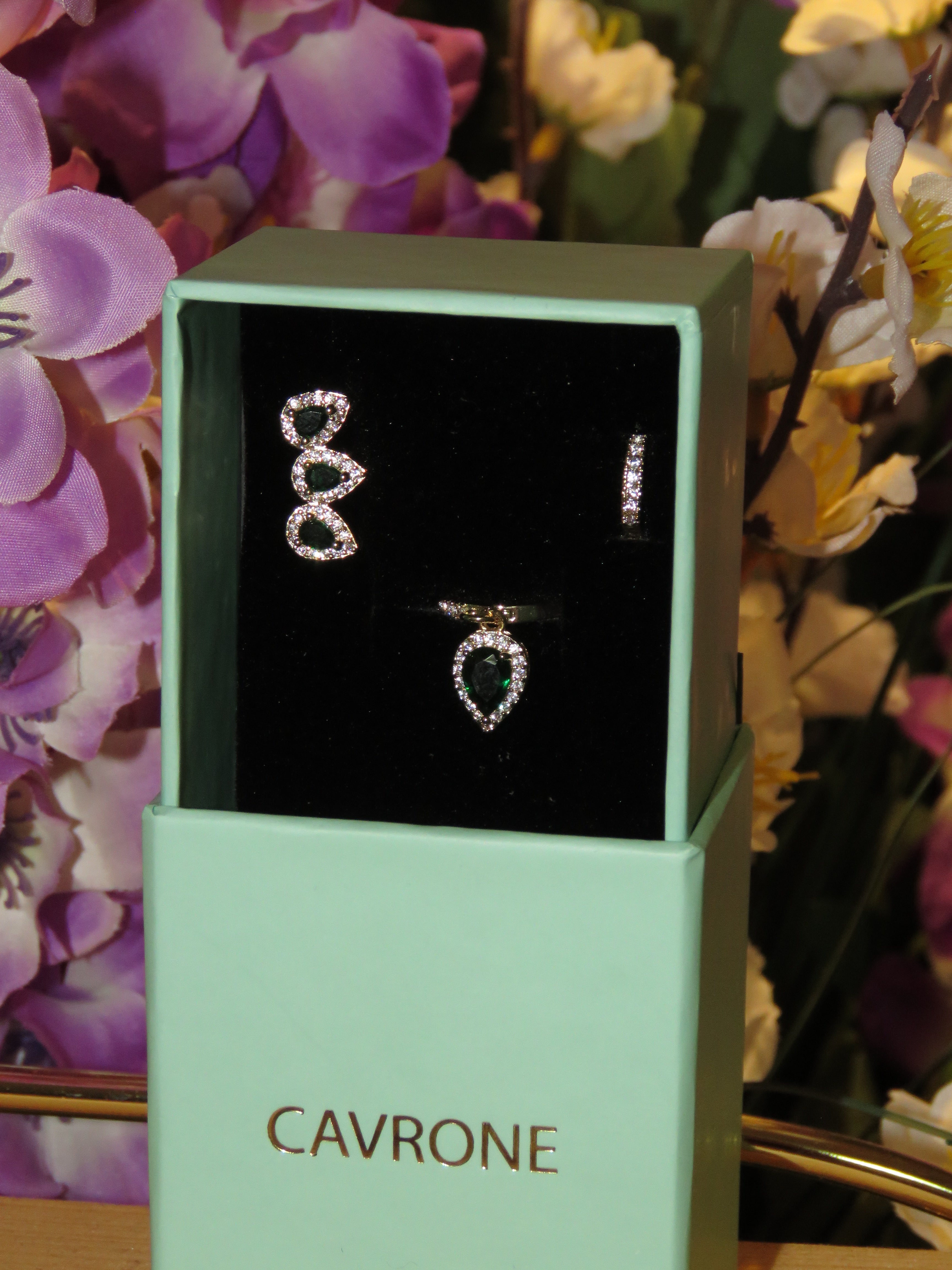 Emeris Hoop Earrings
