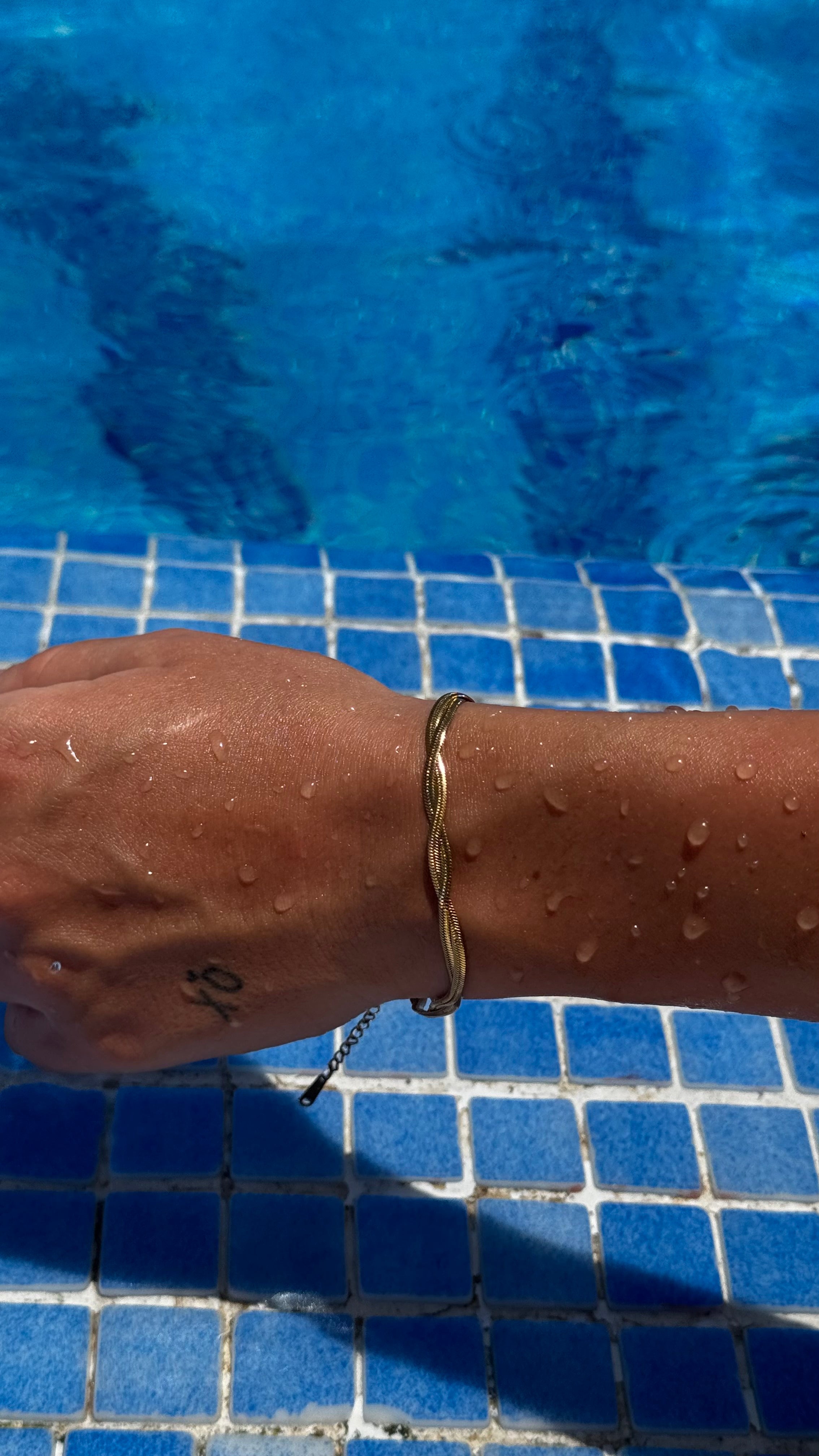 Twisted Snake Chain Bracelet