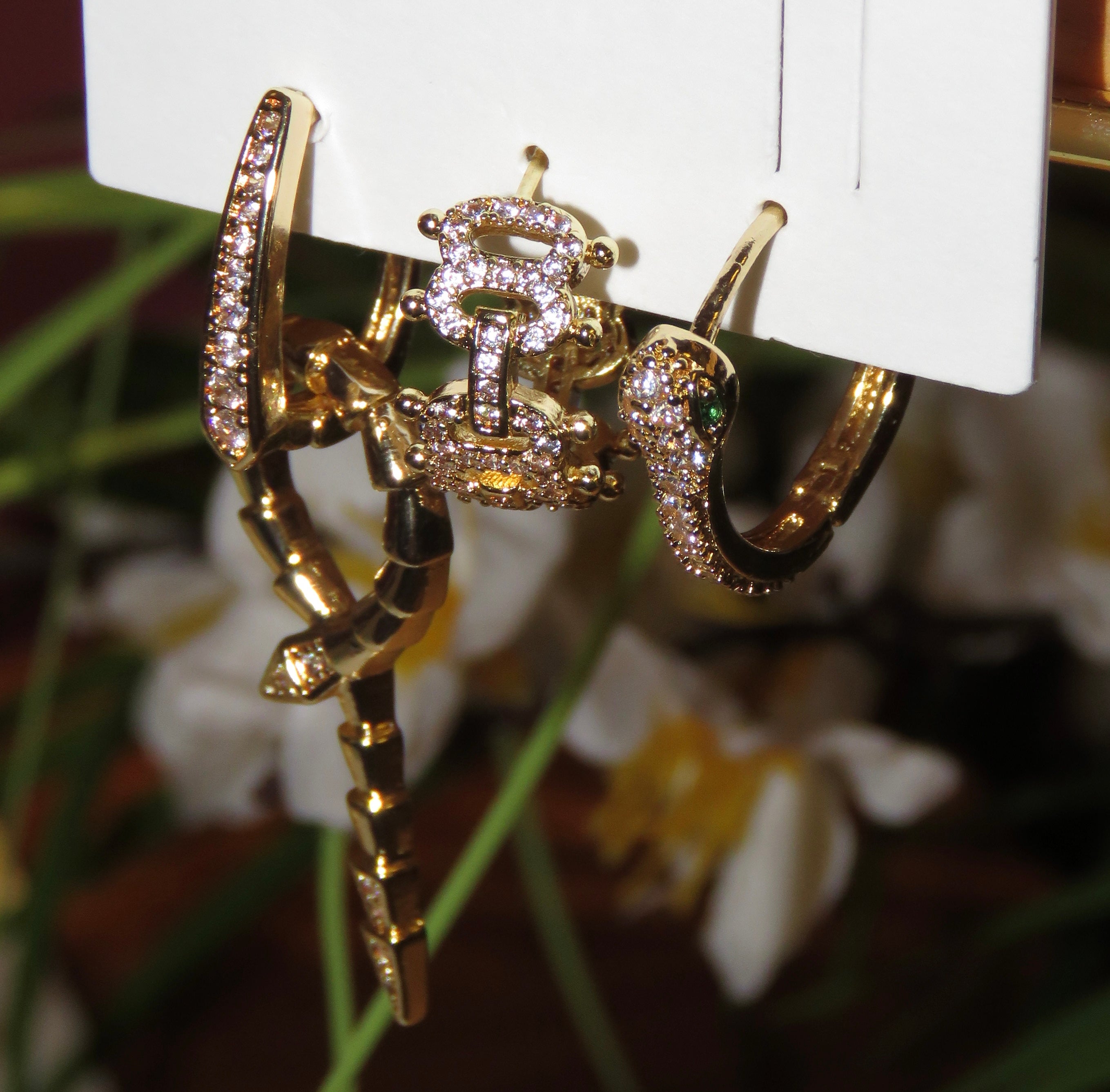 Serava Hoop Earrings